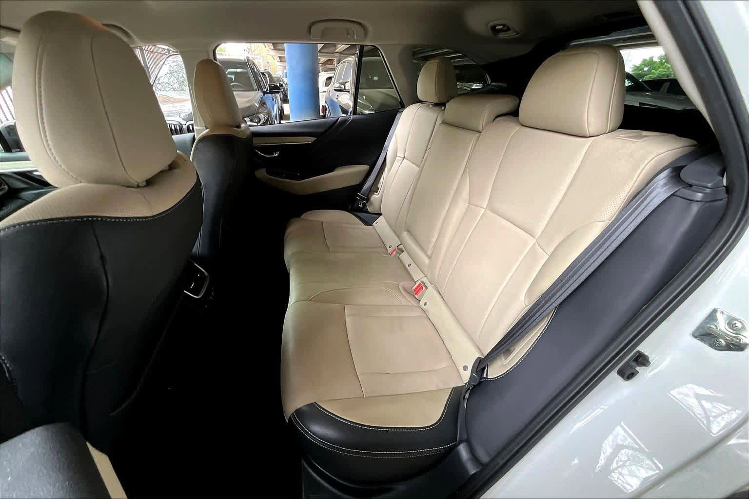 Used 2021 Subaru Outback Limited image 19