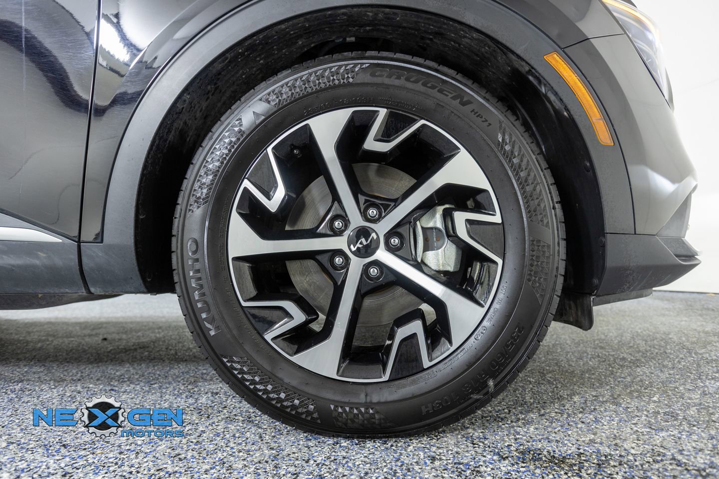 Used 2024 Kia Sportage EX image 41