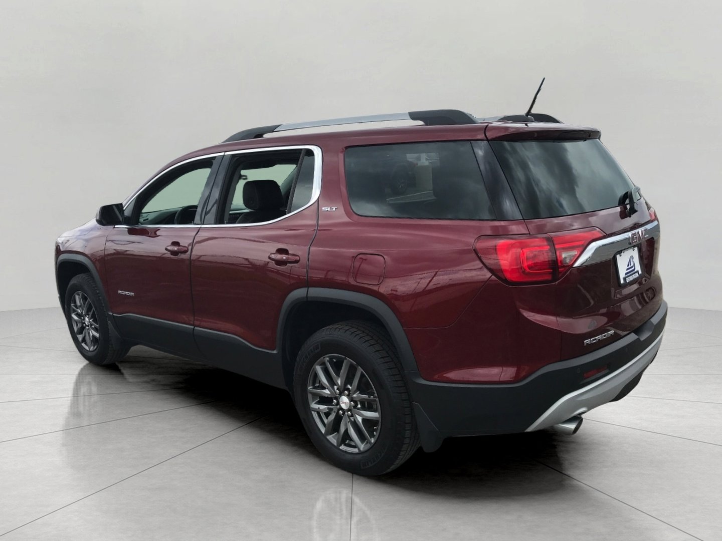 Certified 2018 GMC Acadia SLT FWD image 8
