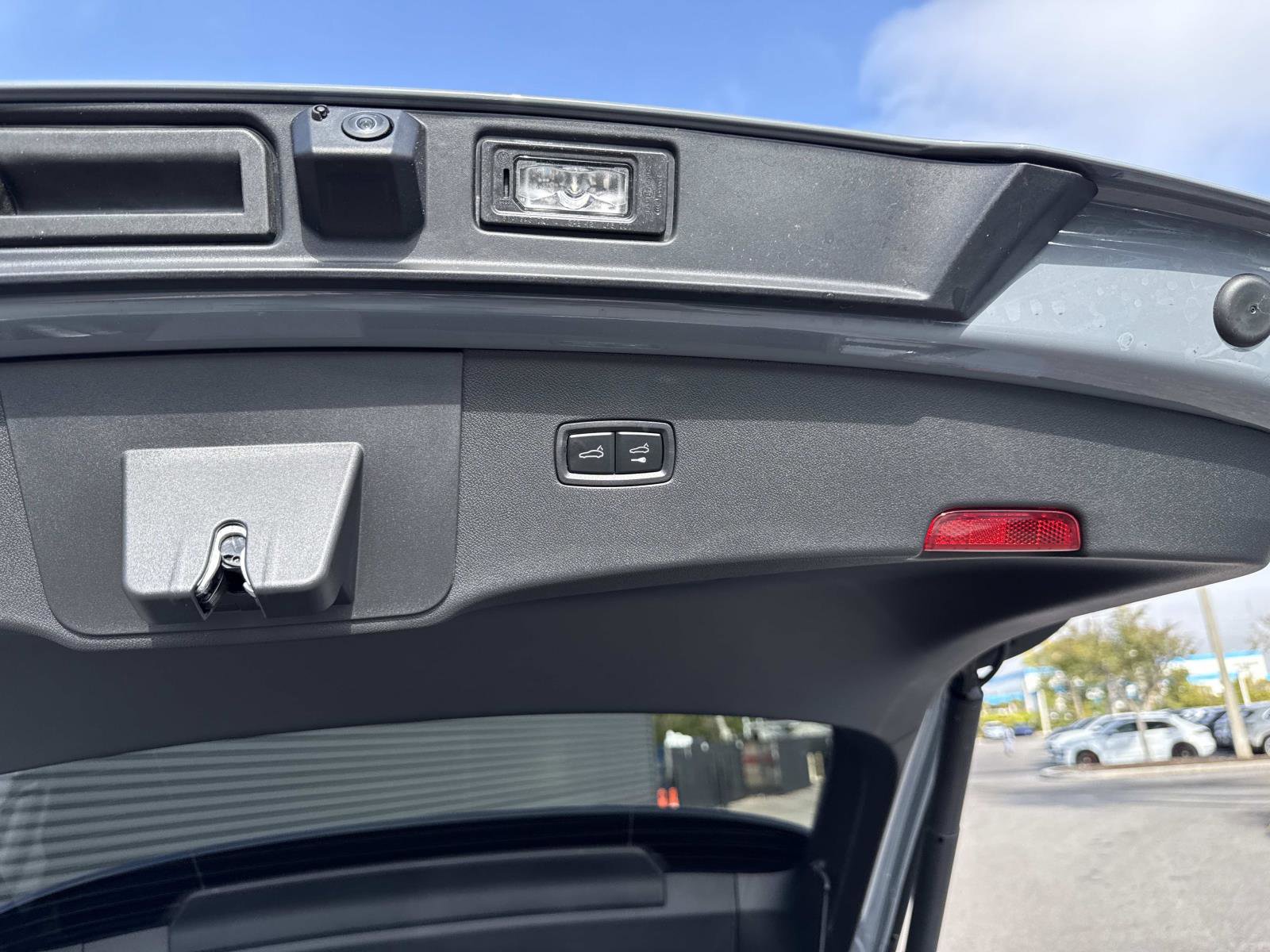 Used 2025 Porsche Cayenne Turbo GT image 14