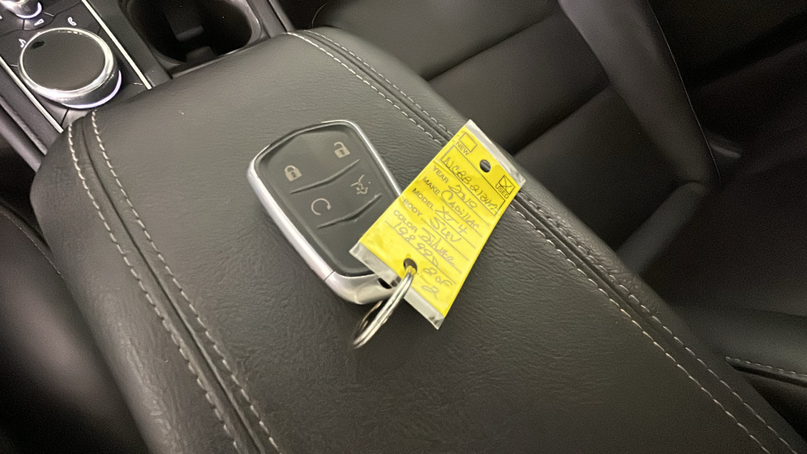 Used 2019 Cadillac XT4 Premium Luxury w/ Cold Weather Package AWD/4WD image 28