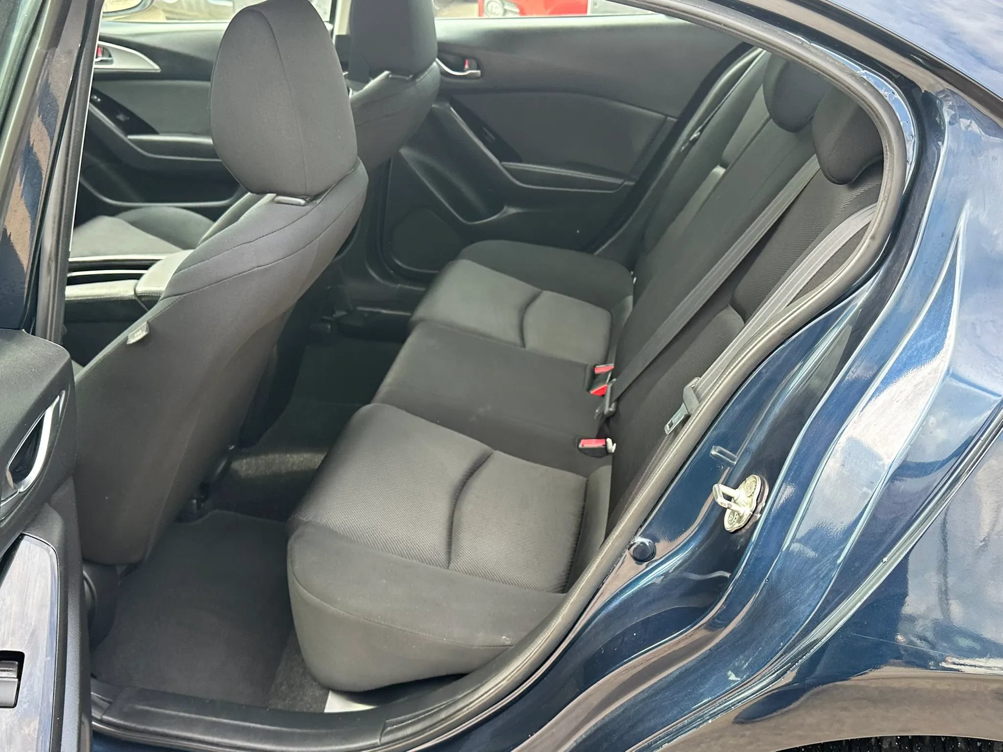 Used 2017 MAZDA MAZDA3 Sport FWD image 14