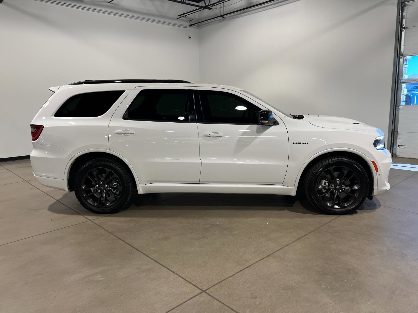 Used 2024 Dodge Durango R/T image 2