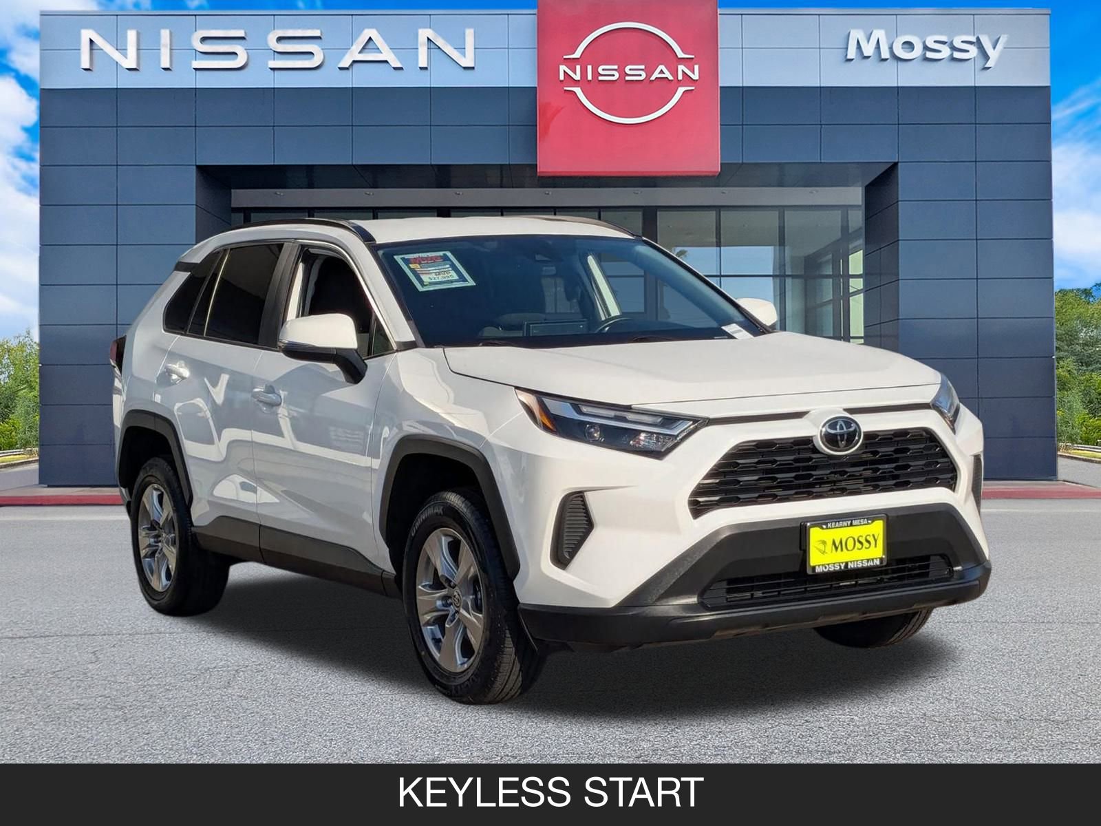 Used 2023 Toyota RAV4 XLE image 2
