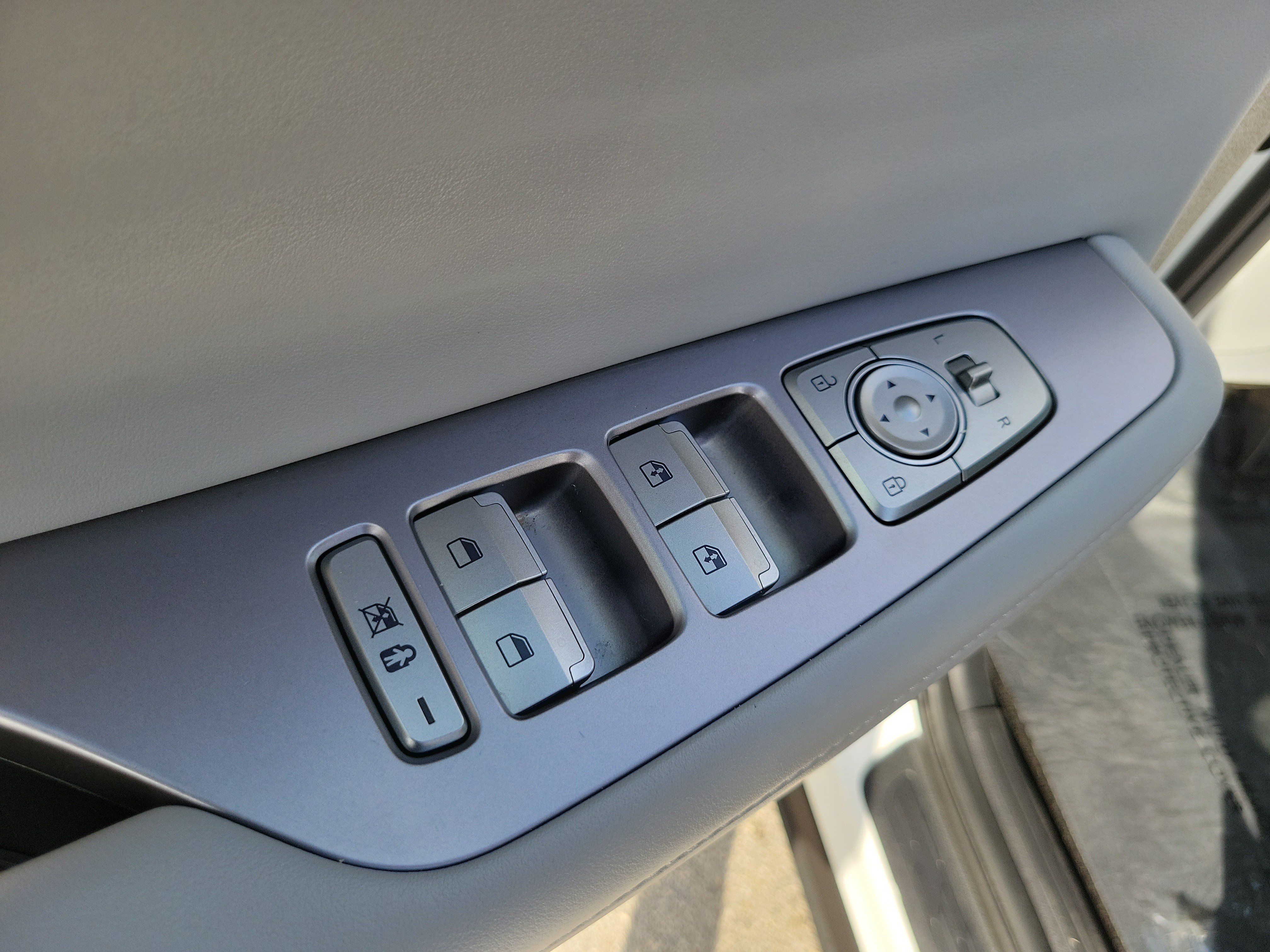 Used 2024 Hyundai Palisade SEL w/ Premium Package FWD image 27