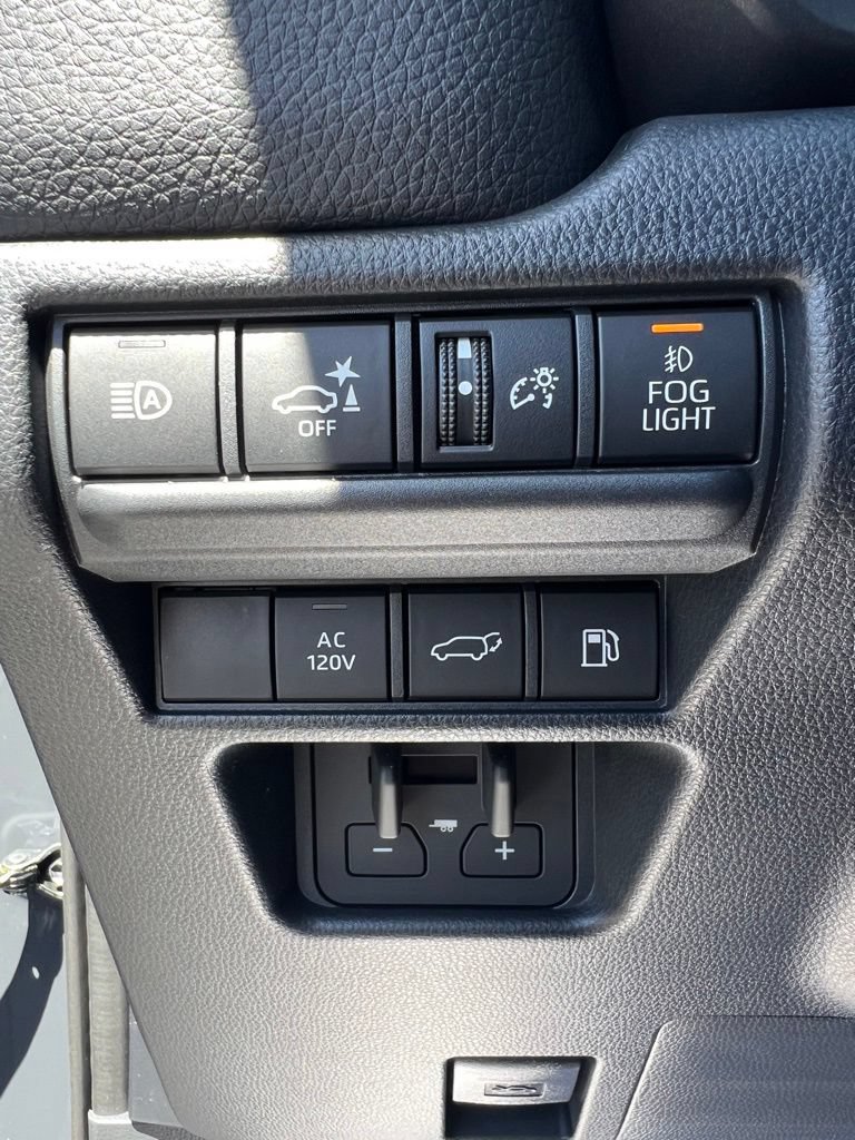 New 2027 Toyota Land Cruiser w/ Premium Package AWD/4WD image 29