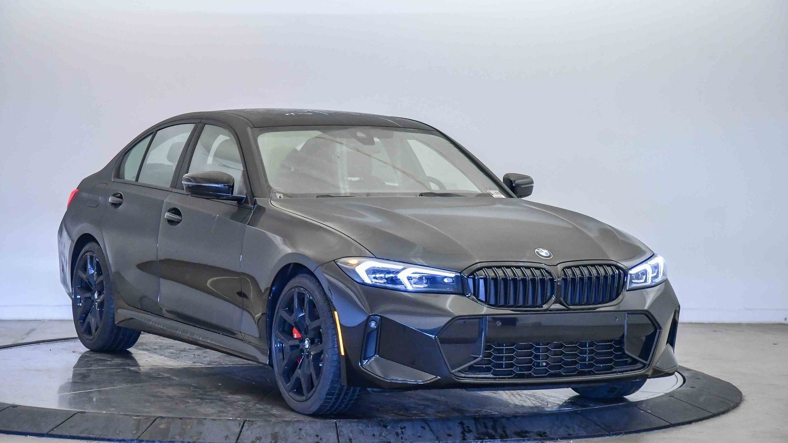 New 2026 BMW 330i Sedan w/ M Sport Package image 6