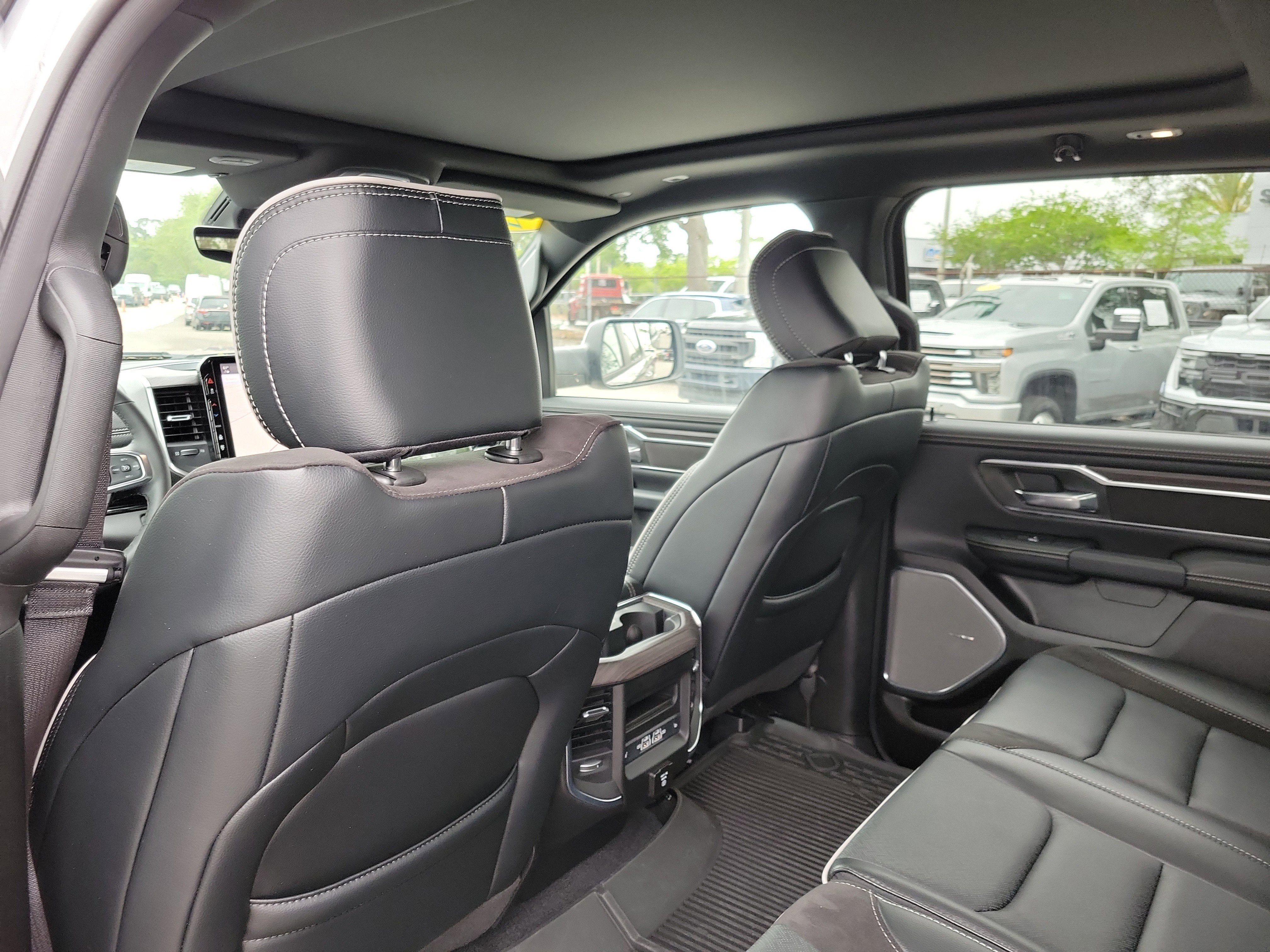 Used 2025 RAM 1500 Laramie image 23