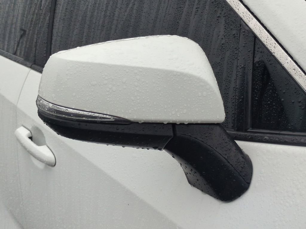 Used 2021 Toyota RAV4 XLE image 12