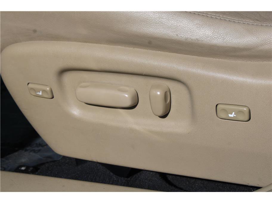 Used 2013 Toyota Highlander Limited image 14