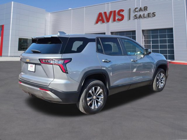 Used 2026 Chevrolet Equinox LT FWD image 5