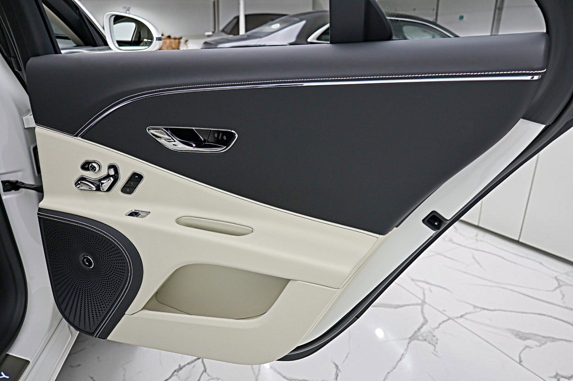 Used 2024 Bentley Flying Spur S V8 image 56