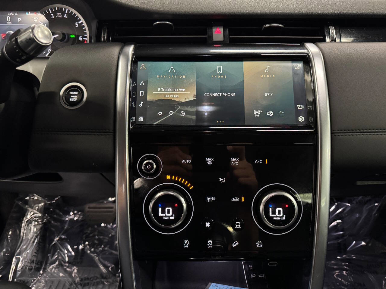 Used 2021 Land Rover Discovery Sport S image 25