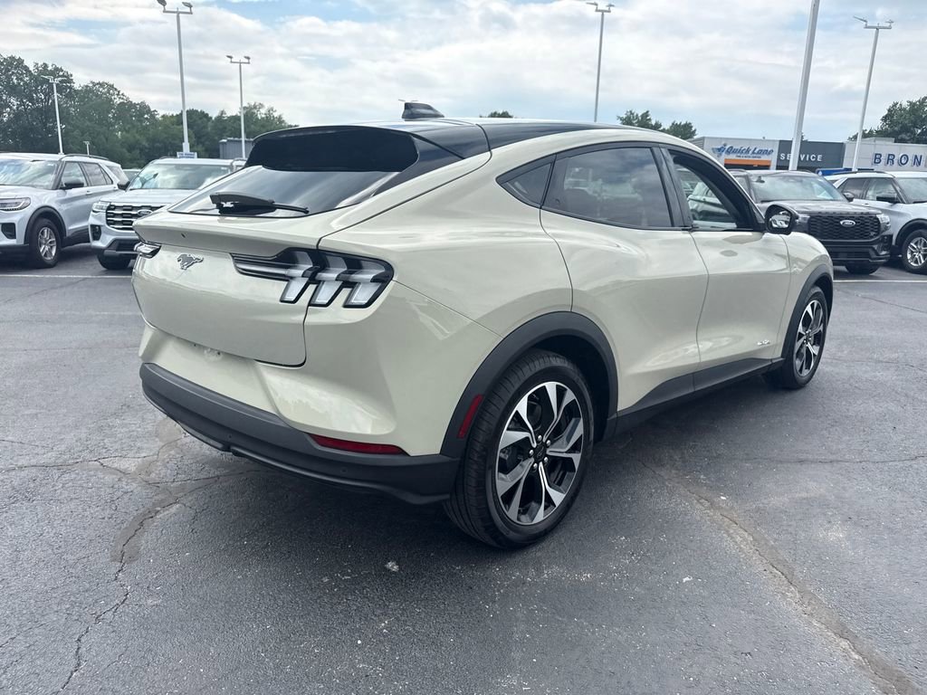 Used 2025 Ford Mustang Mach-E Select AWD/4WD image 7