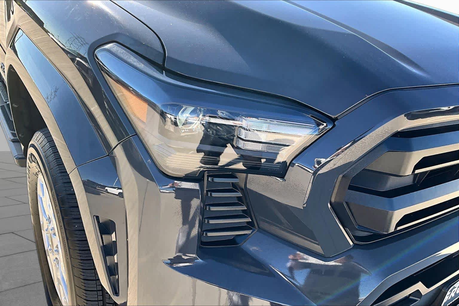 Used 2025 Toyota Tacoma SR5 RWD image 24