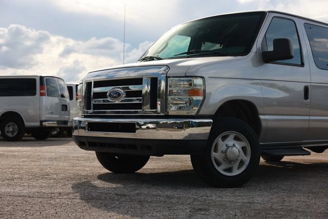 Used 2008 Ford E-350 and Econoline 350 XLT RWD image 28