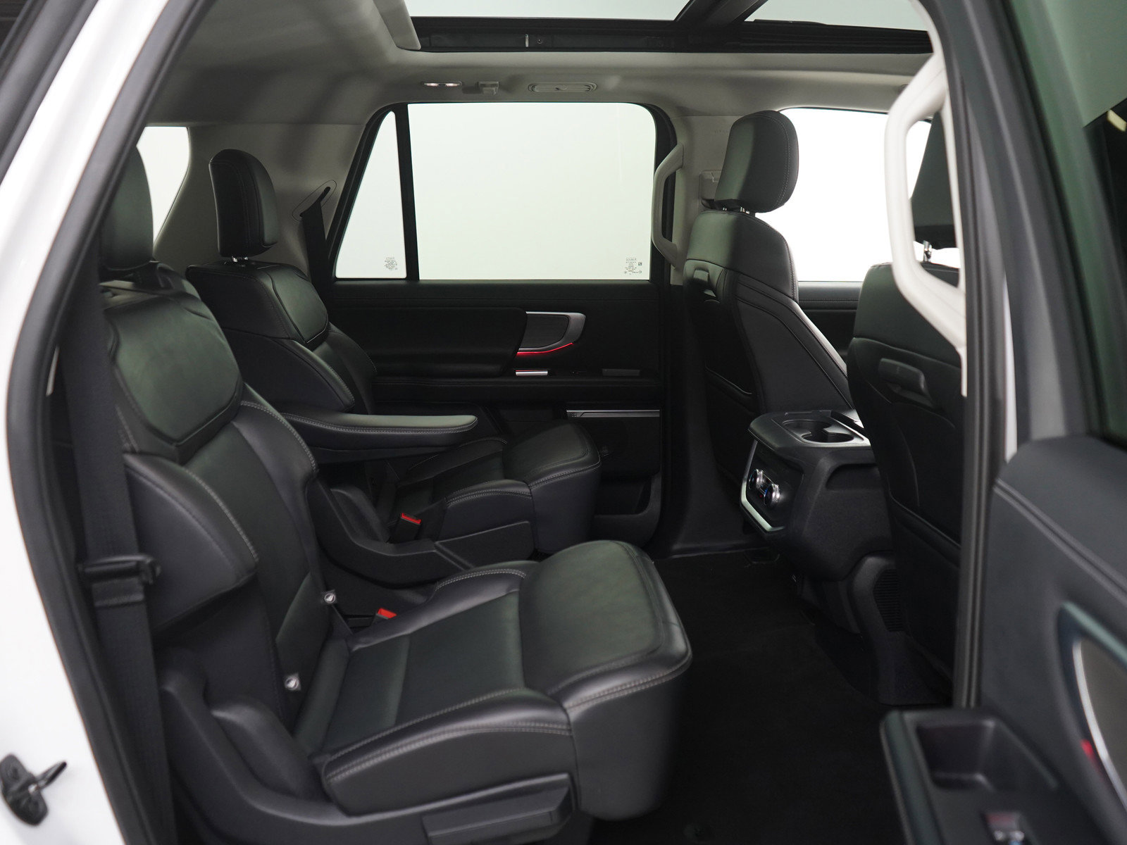 Used 2025 Ford Expedition Max Platinum AWD/4WD image 12