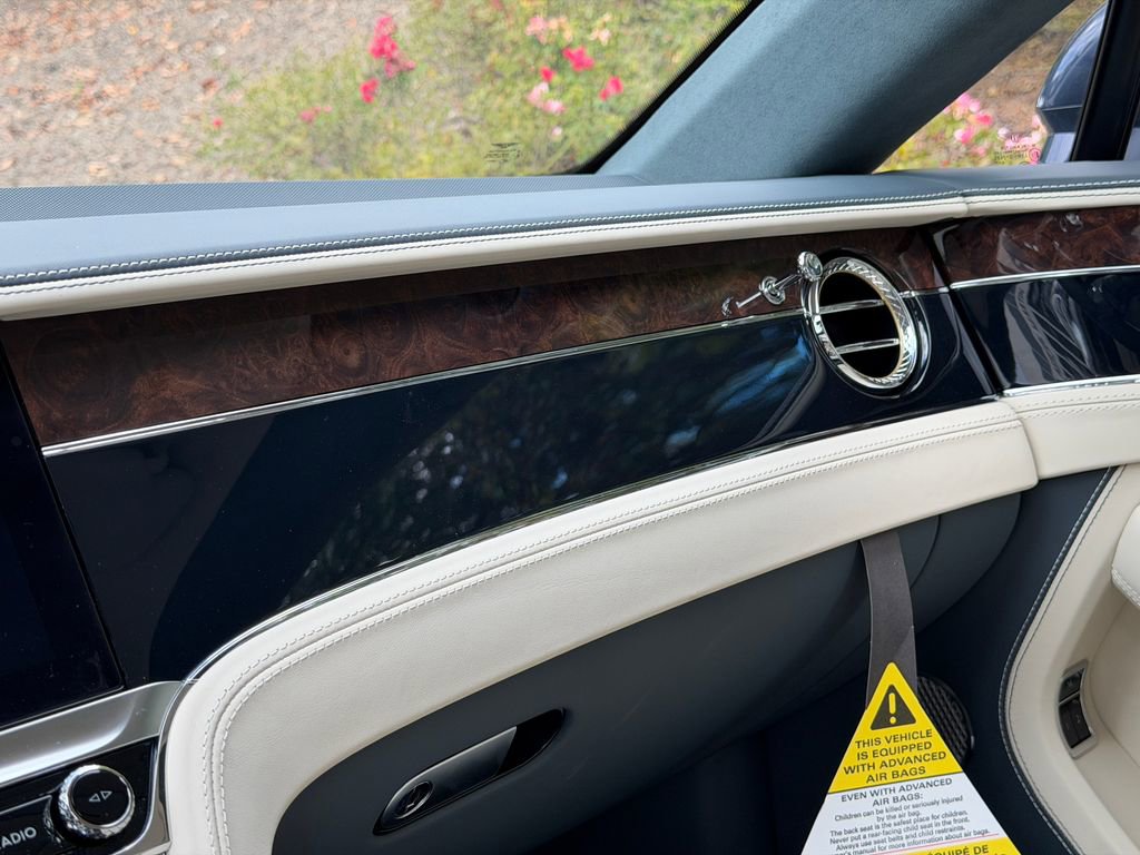 Used 2025 Bentley Continental GT image 30