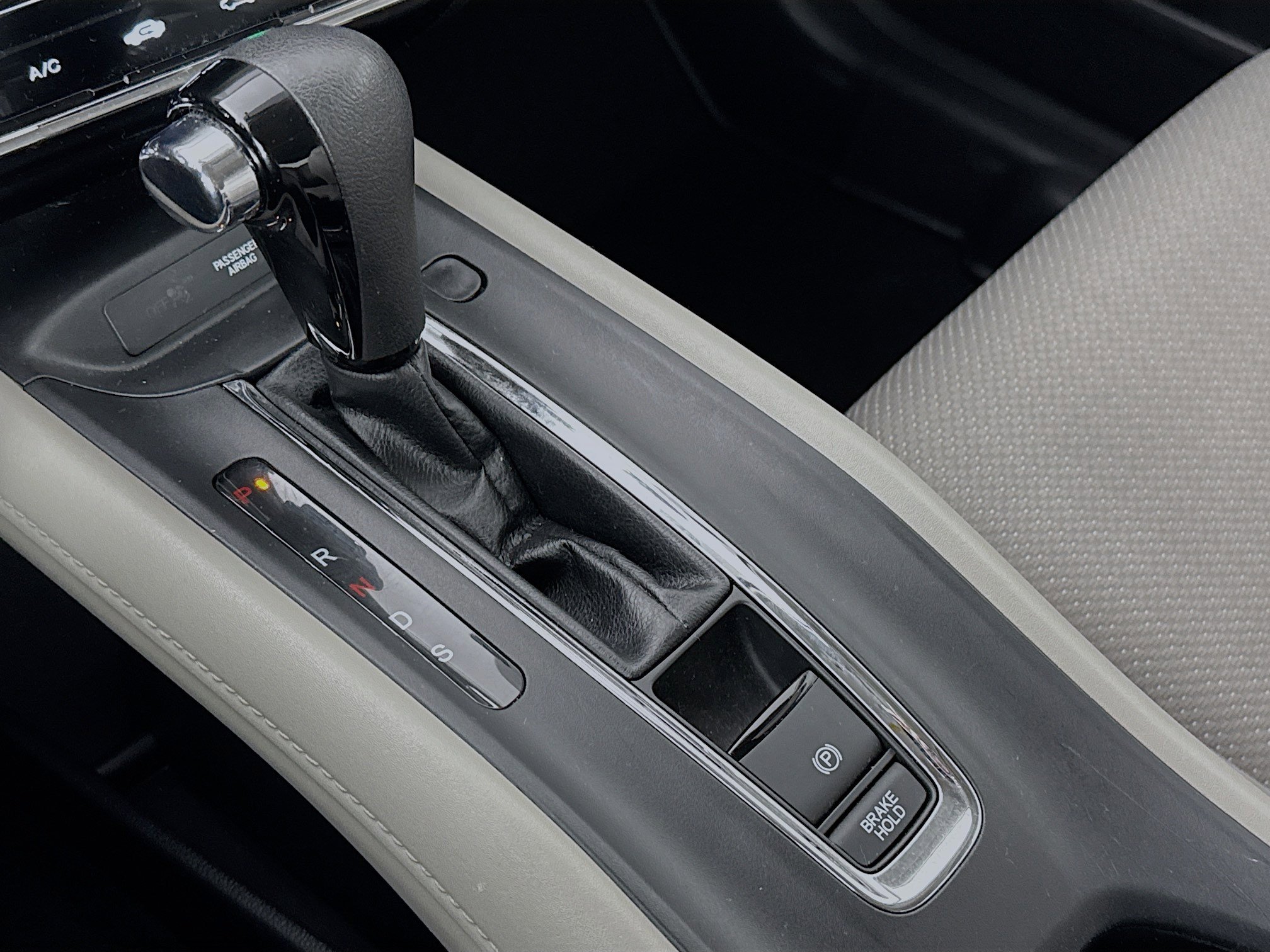 Certified 2018 Honda HR-V EX image 16
