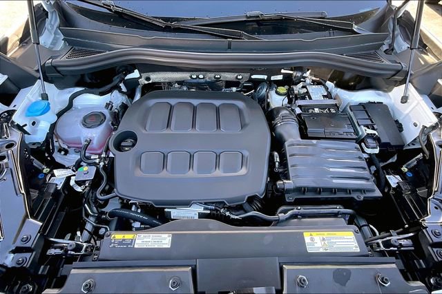 New 2025 Volkswagen Tiguan SE AWD/4WD image 13