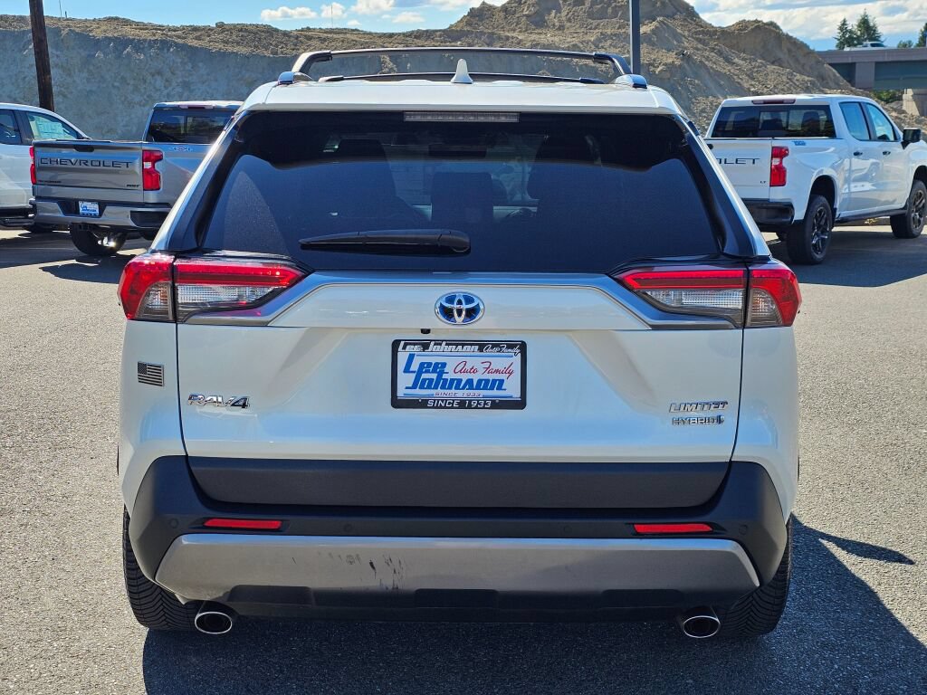 Used 2021 Toyota RAV4 Limited AWD/4WD image 6