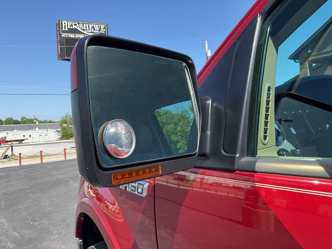 Used 2010 Ford F150 Lariat AWD/4WD image 31