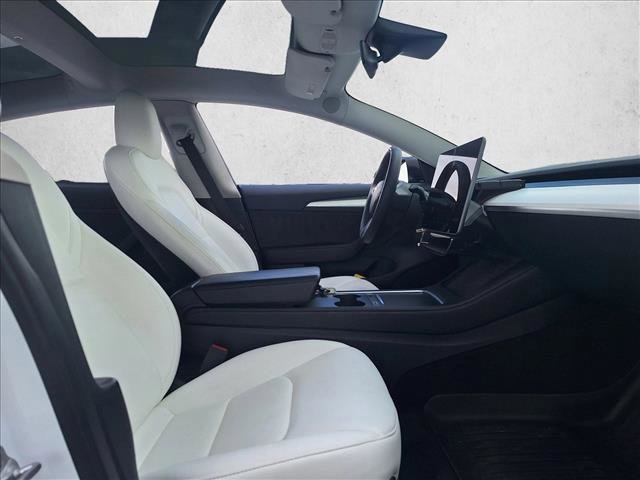 Used 2022 Tesla Model 3 image 19