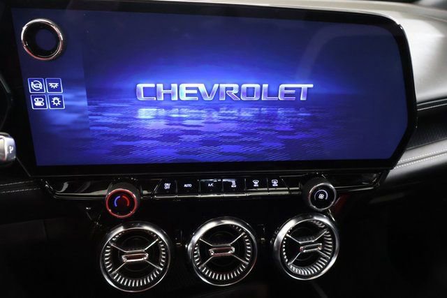 New 2025 Chevrolet Blazer EV LT AWD/4WD image 19