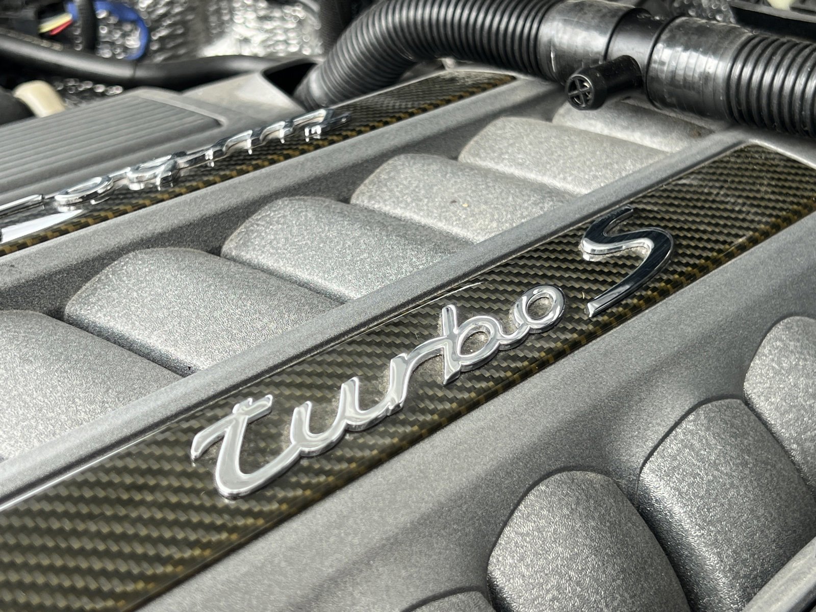 Used 2016 Porsche Cayenne Turbo S image 37