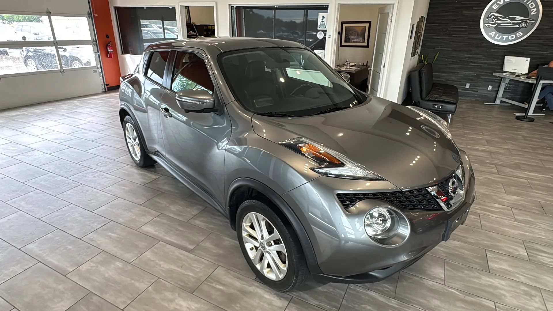 Used 2016 Nissan Juke SL AWD/4WD image 6
