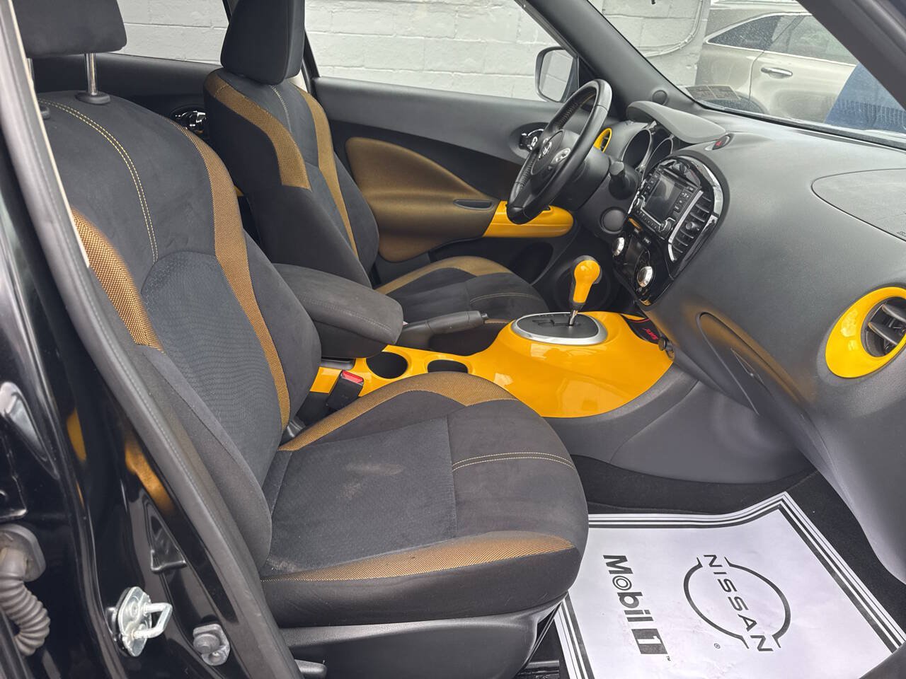Used 2016 Nissan Juke SV AWD/4WD image 23