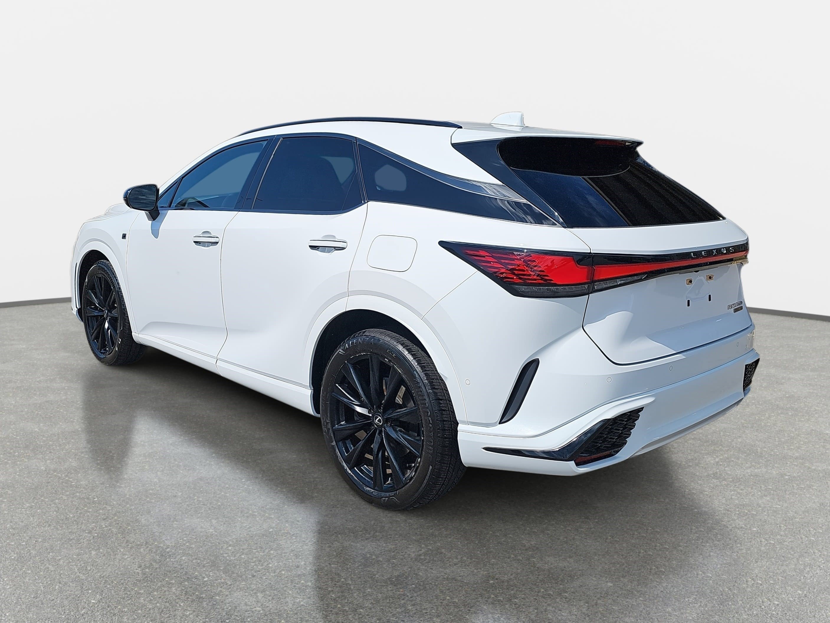 Used 2023 Lexus RX 500h F Sport w/ Accessory Package (Z1) image 7