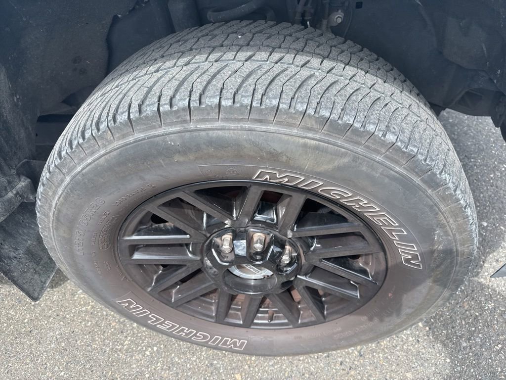 Used 2021 Ford F350 Lariat AWD/4WD image 13