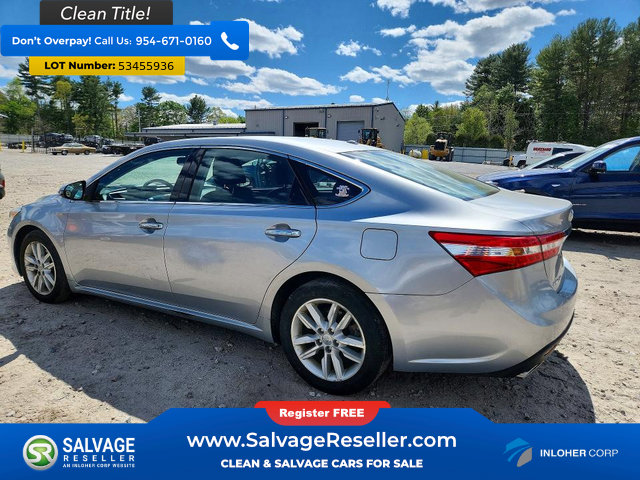 Used 2015 Toyota Avalon XLE Premium FWD image 3