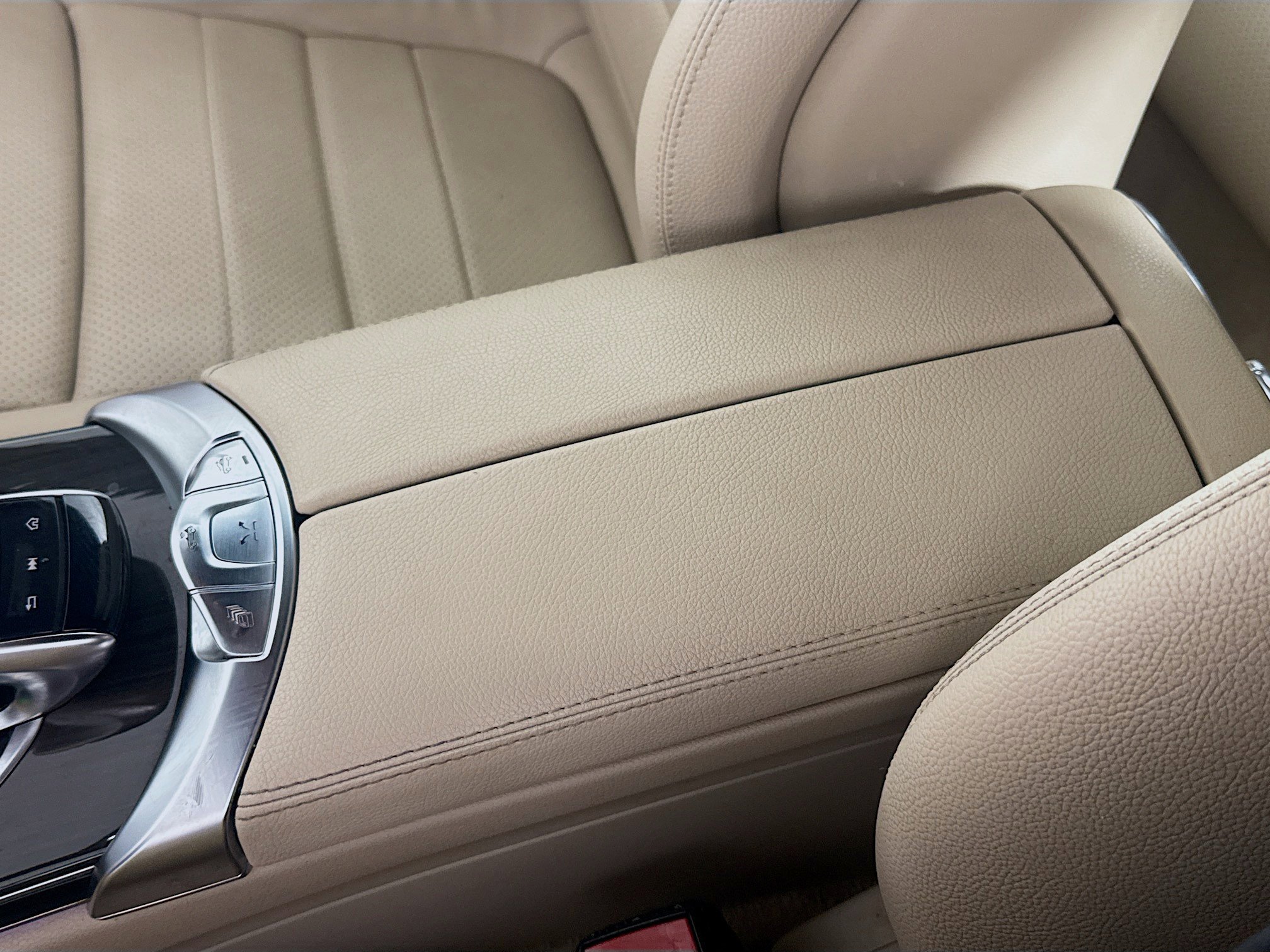 Used 2020 Mercedes-Benz C 300 Cabriolet w/ AMG Line image 18