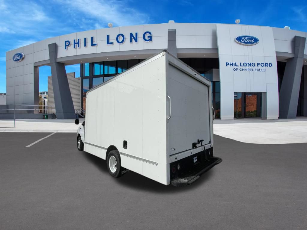 New 2024 Ford E-450 and Econoline 450 Super Duty w/ Driver's Safety Package RWD image 5