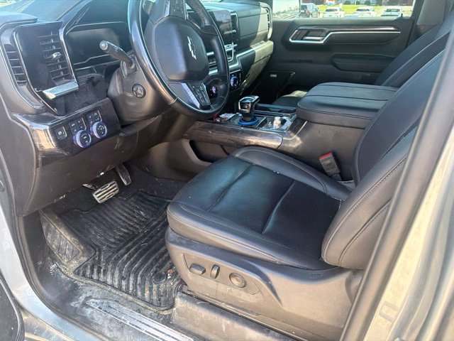 Used 2024 Chevrolet Silverado 1500 LTZ w/ LTZ Premium Package AWD/4WD image 12