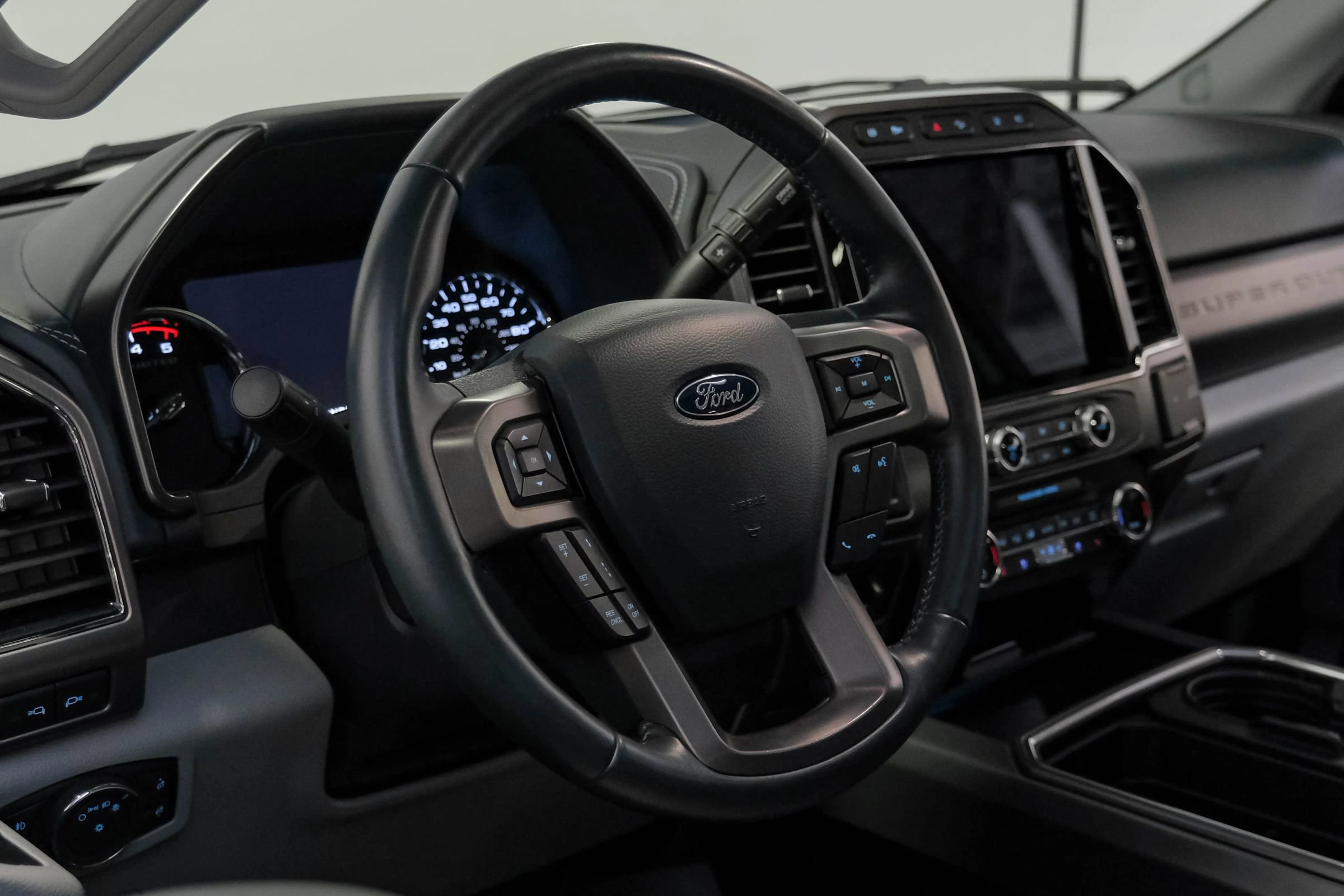 Used 2022 Ford F250 Limited image 13