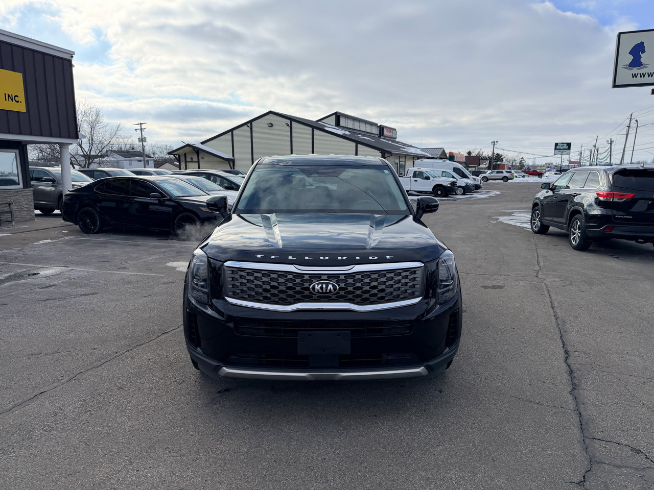 Used 2020 Kia Telluride LX image 3