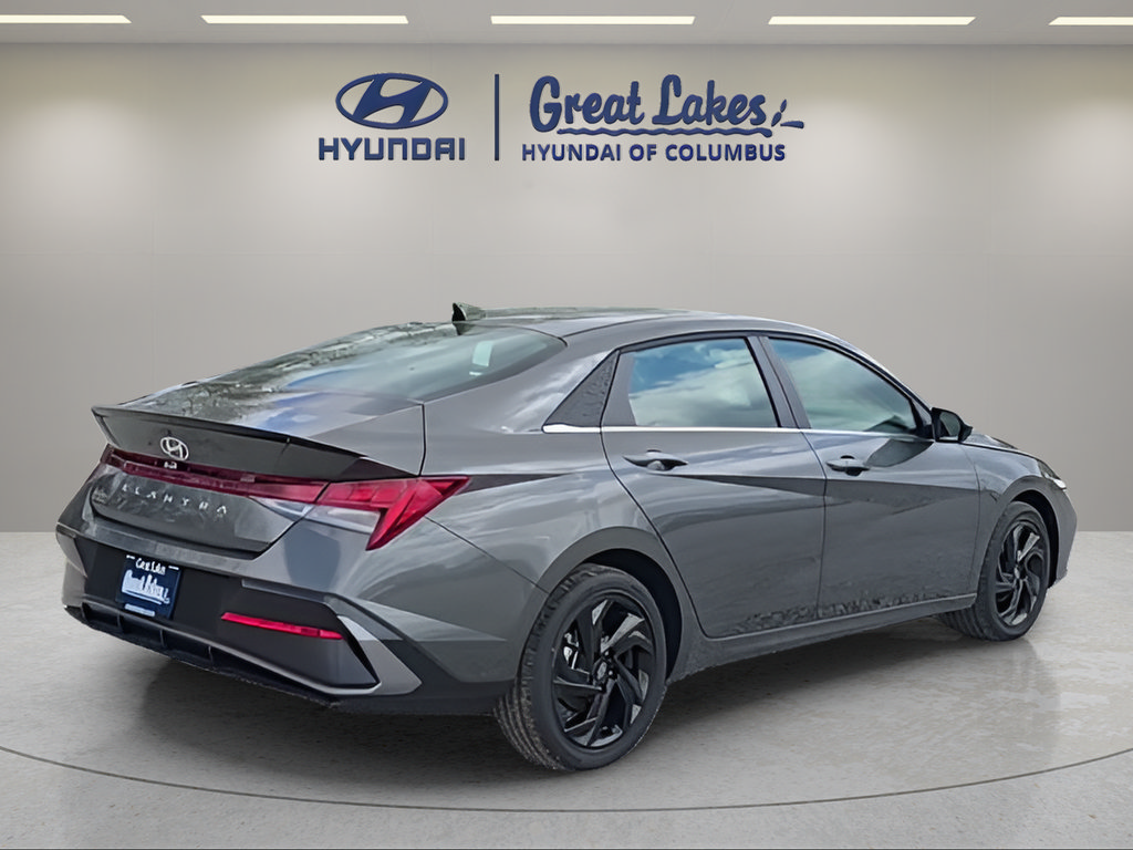 New 2026 Hyundai Elantra SEL Sport Premium FWD image 5