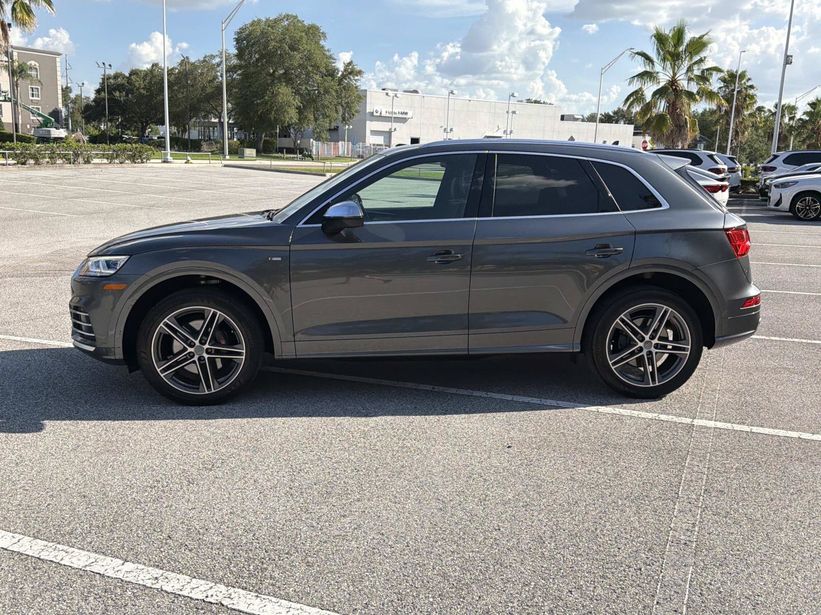 Used 2019 Audi SQ5 Premium Plus w/ Premium Plus Package AWD/4WD image 7