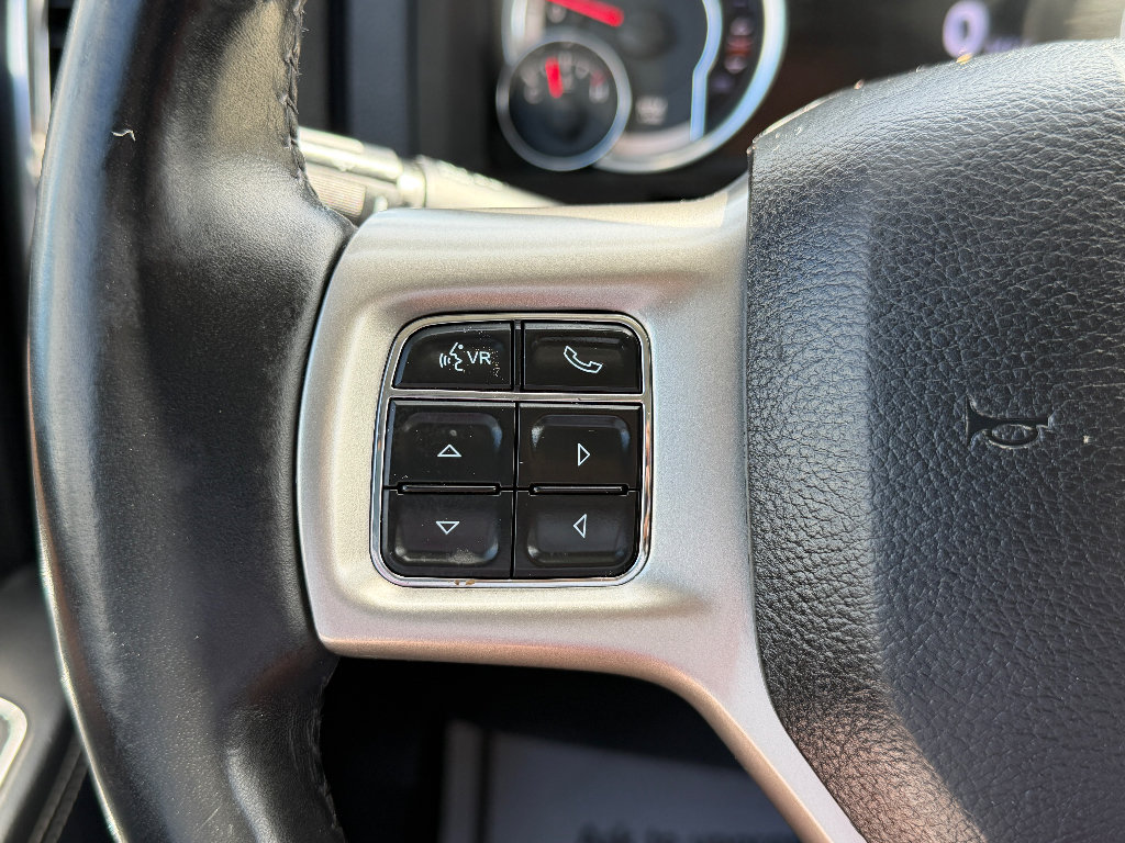 Used 2017 RAM 1500 Laramie w/ Convenience Group AWD/4WD image 9