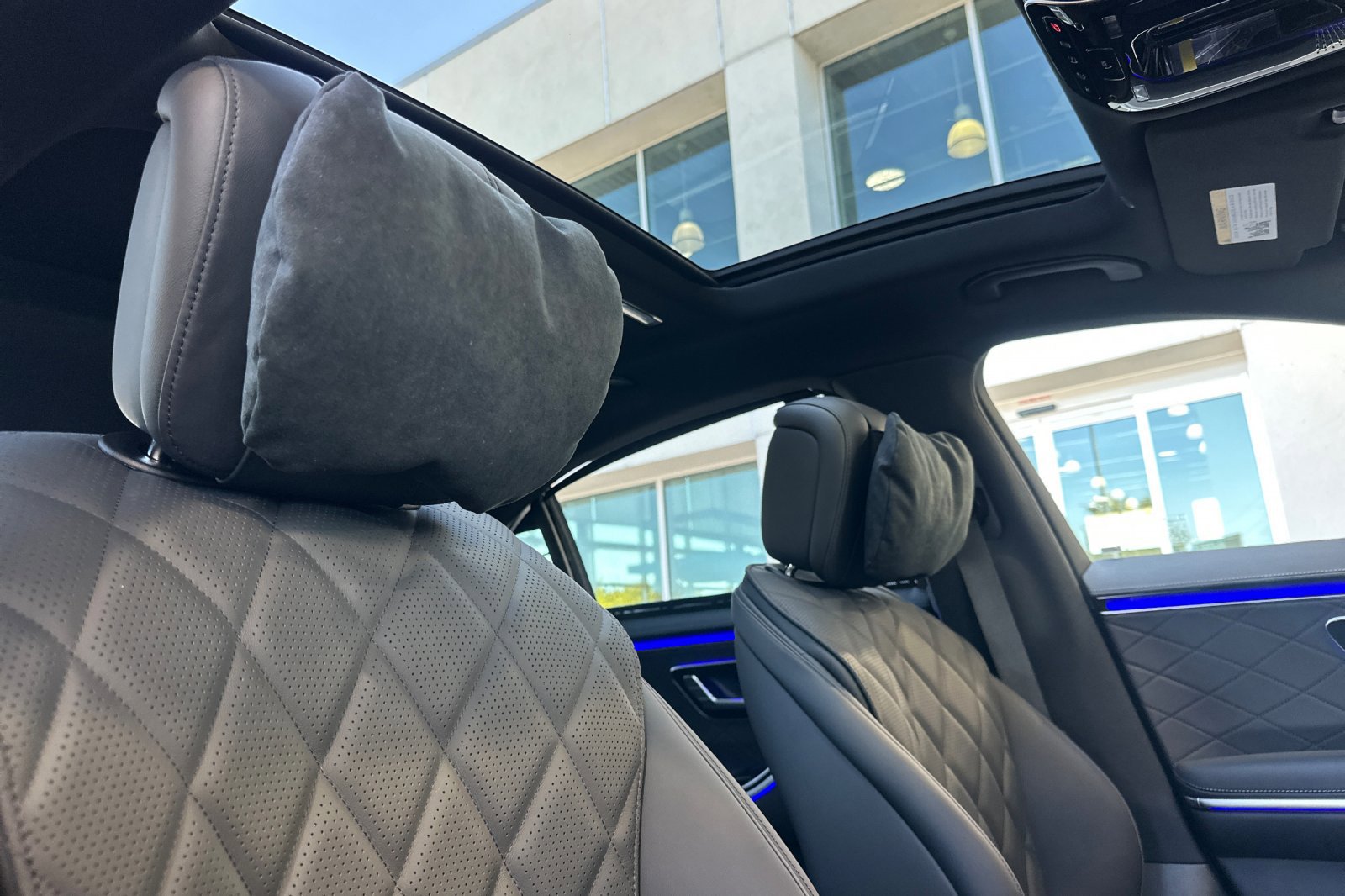 New 2025 Mercedes-Benz S 580 4MATIC Sedan image 16