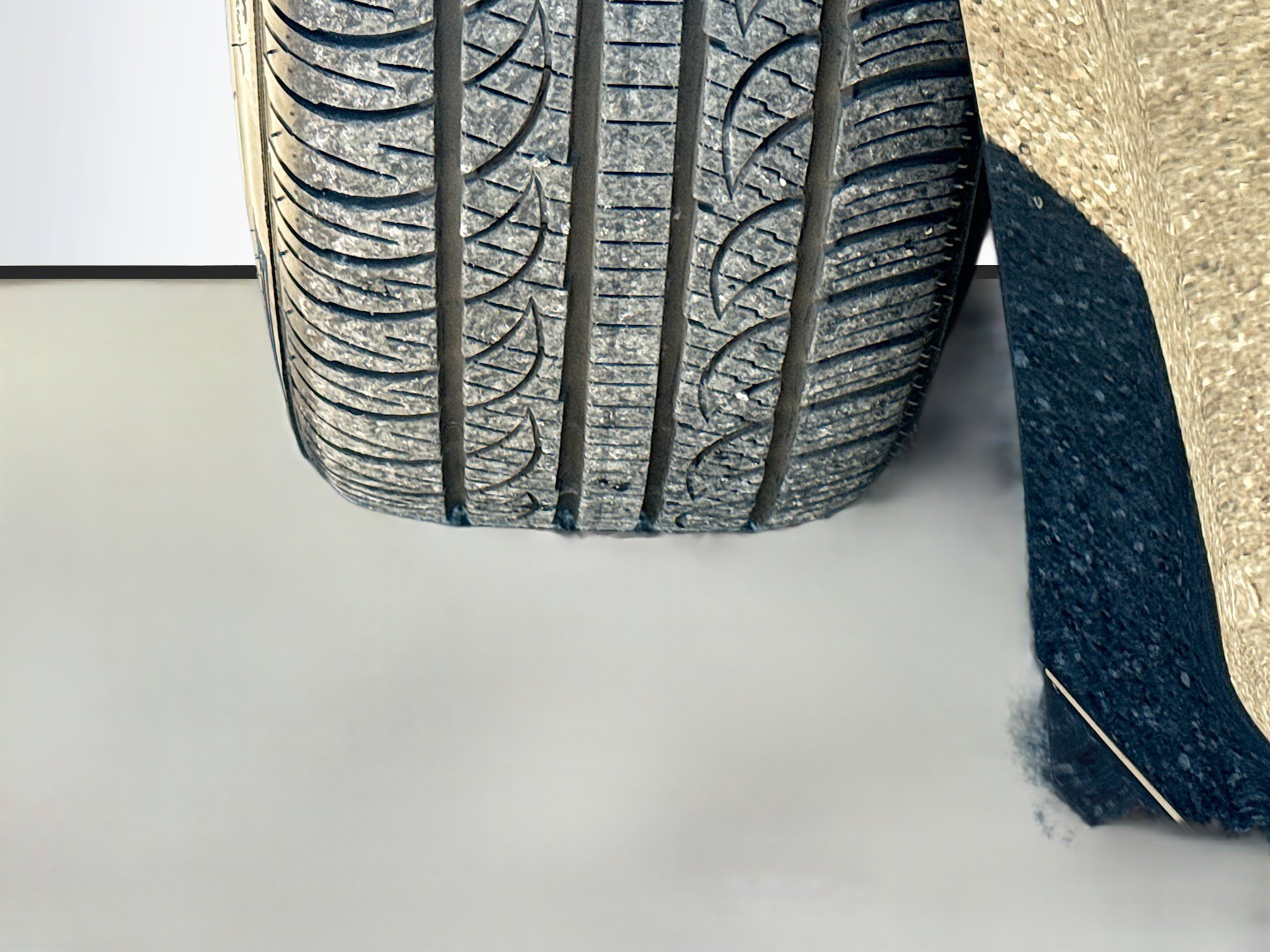 Used 2017 Jaguar XJ L Portfolio image 42