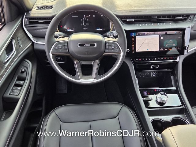 New 2026 Jeep Grand Cherokee L Limited w/ Limited Altitude Package AWD/4WD image 7