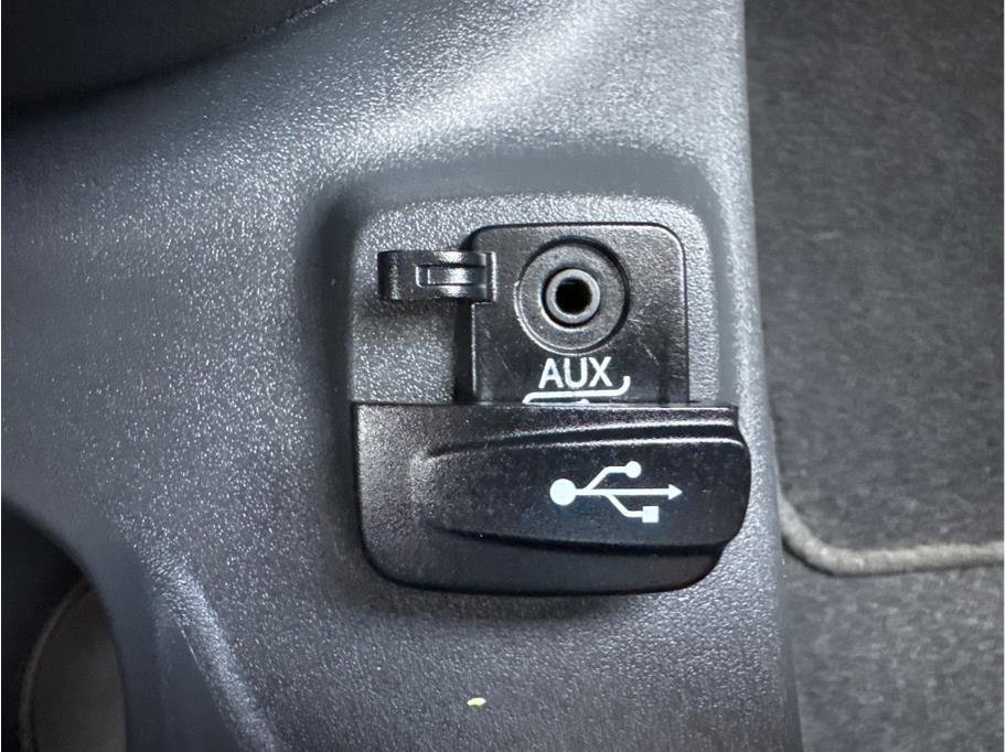 Used 2015 FIAT 500 Pop image 22