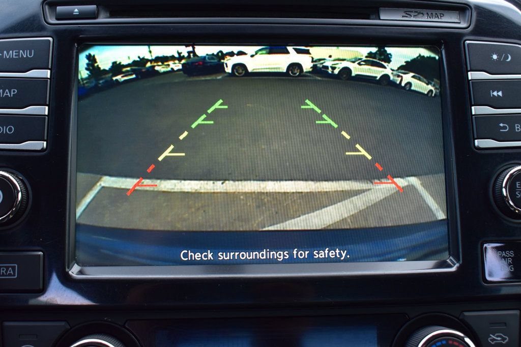 Used 2017 Nissan Maxima FWD image 19