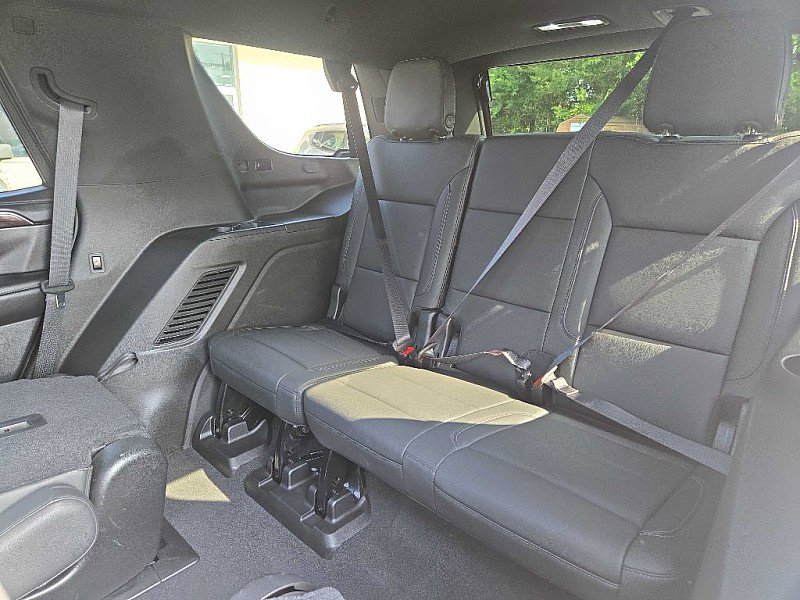 Used 2021 Chevrolet Tahoe Z71 w/ Z71 Off-Road Package image 11