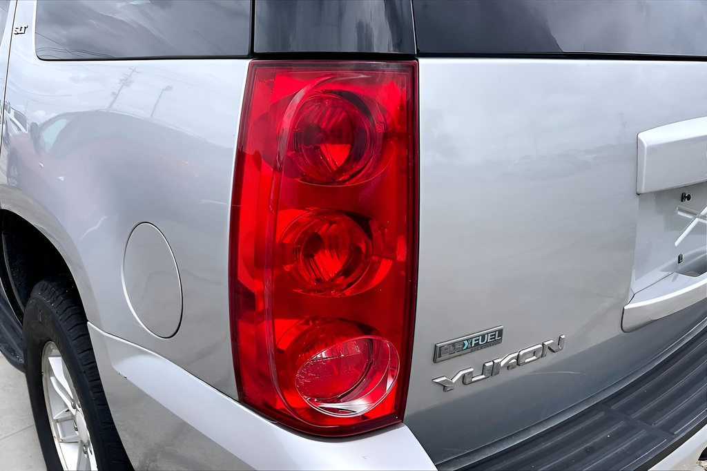 Used 2012 GMC Yukon SLT RWD image 30
