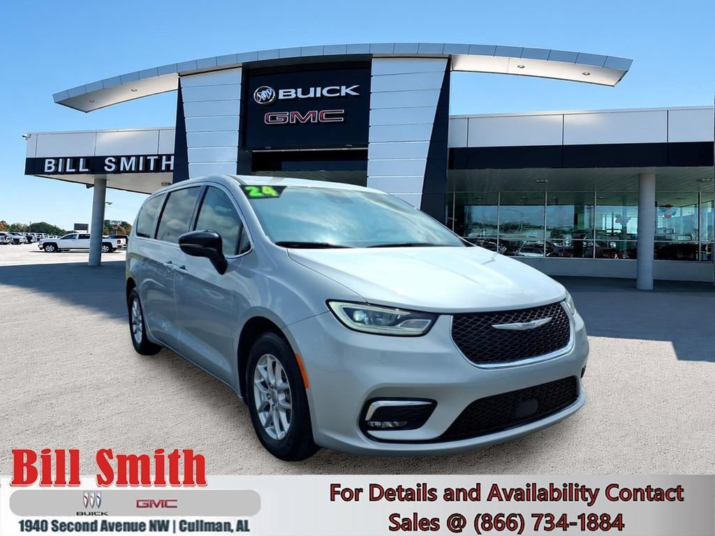 Used 2024 Chrysler Pacifica Touring-L FWD image 1